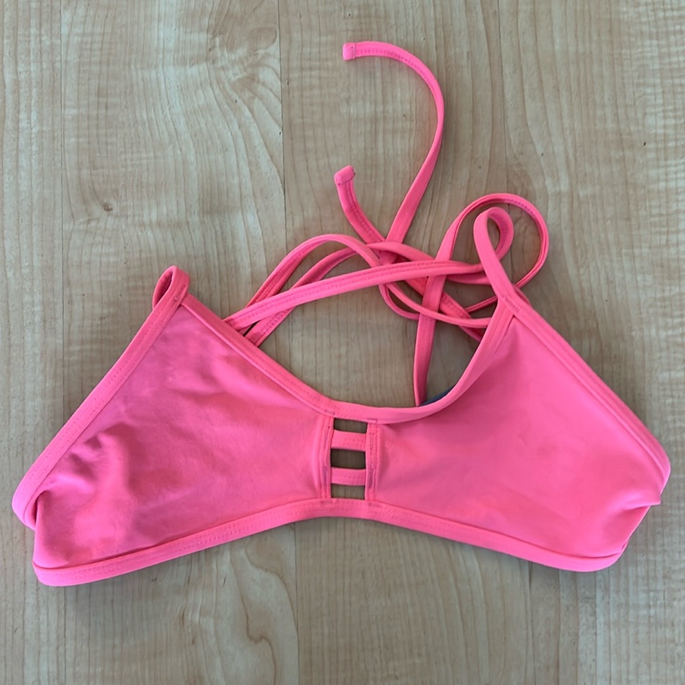 Jolyn tomcat bikini top, size L